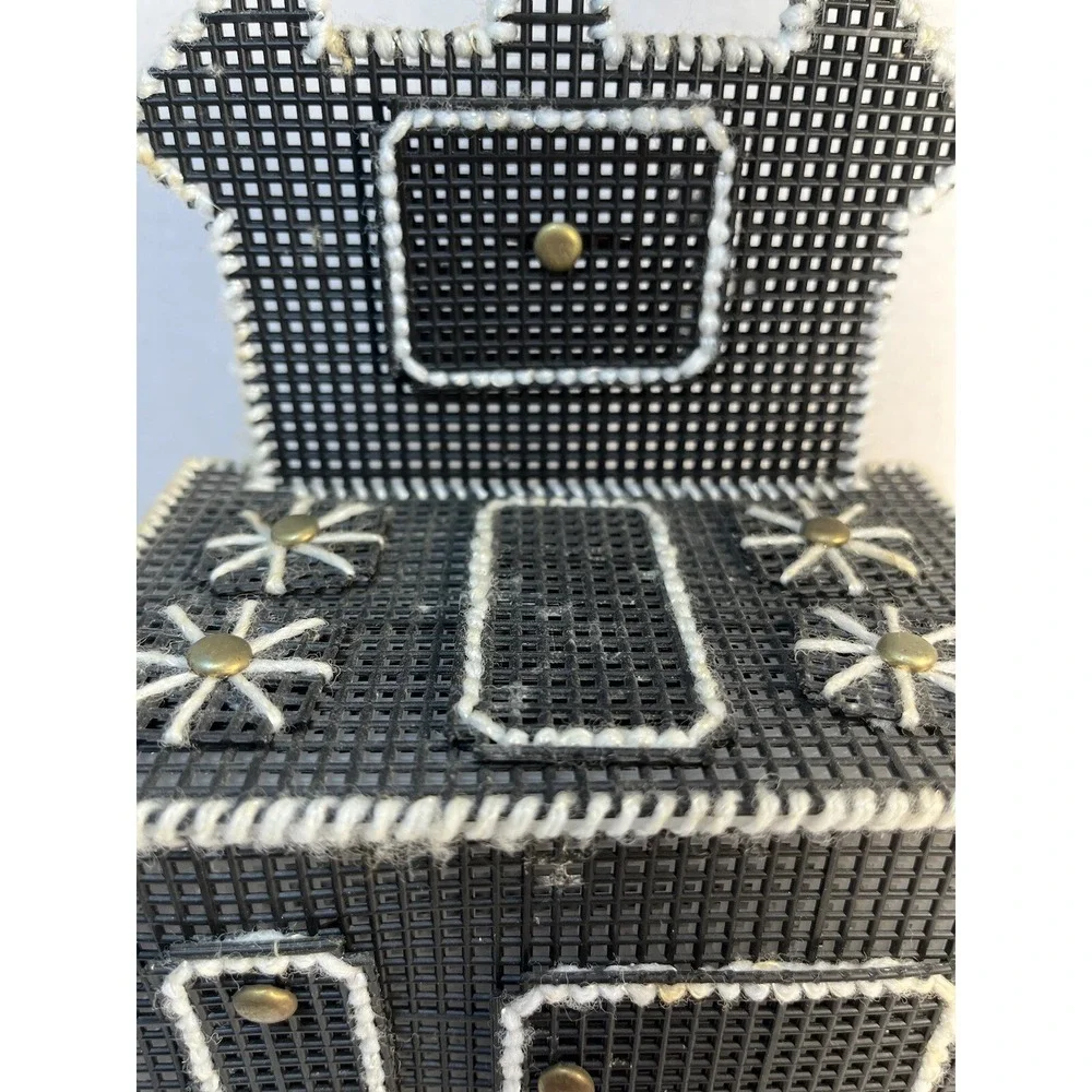Needlepoint this vintage